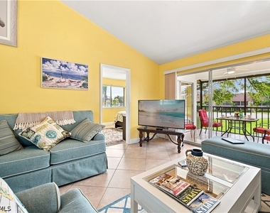 13090 Cross Creek Court - Photo Thumbnail 8