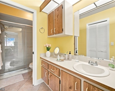 13090 Cross Creek Court - Photo Thumbnail 14