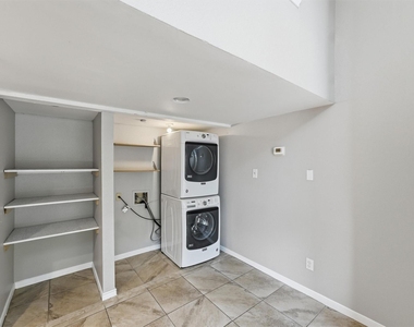 2300 Old Spanish Trail - Photo Thumbnail 10