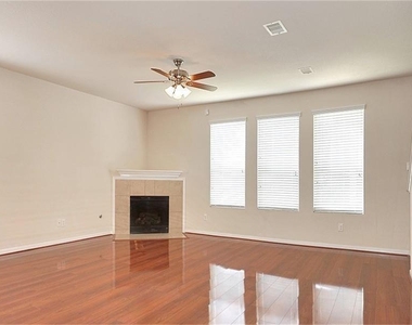 14427 Keystone Green Drive - Photo Thumbnail 5