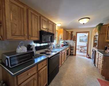 276 Shaker Hill - Photo Thumbnail 8