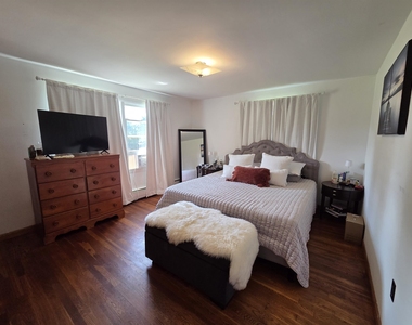 276 Shaker Hill - Photo Thumbnail 11