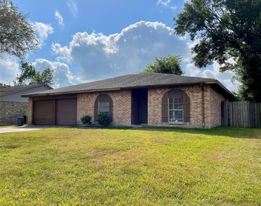 4502 Mossygate Drive - Photo Thumbnail 2