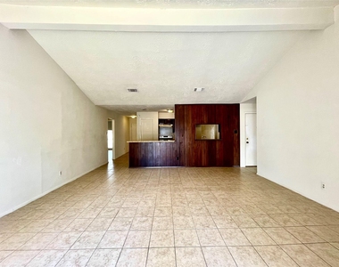 4502 Mossygate Drive - Photo Thumbnail 10