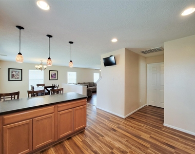 7726 Sagemark Ridge Drive - Photo Thumbnail 11