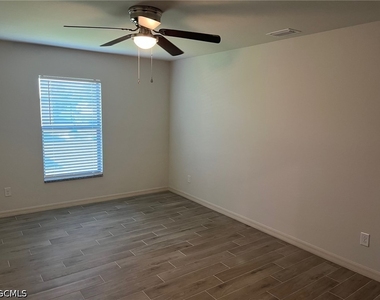 916 Andalusia Boulevard - Photo Thumbnail 6