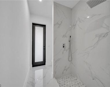 5003 2nd Street W - Photo Thumbnail 8