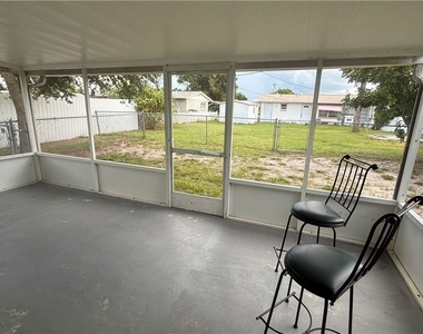 1103 Wesley Street W - Photo Thumbnail 6