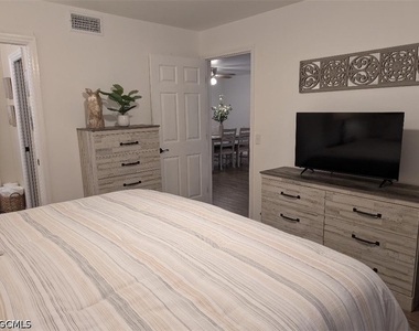 15493 Admiralty Circle - Photo Thumbnail 20