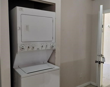 4191 Bellasol Circle - Photo Thumbnail 2