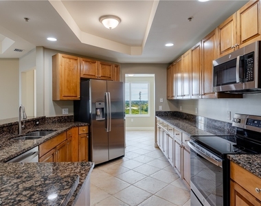 2745 1st Street - Photo Thumbnail 3
