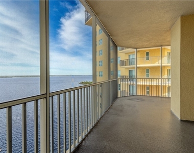 2745 1st Street - Photo Thumbnail 20