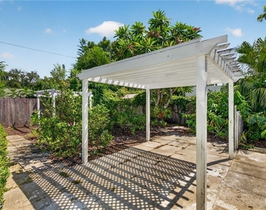 1331 Almeria Avenue - Photo Thumbnail 36