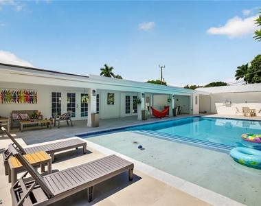 1331 Almeria Avenue - Photo Thumbnail 35