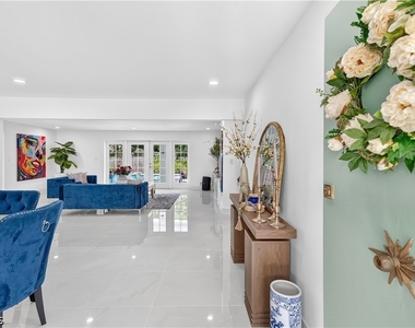 1331 Almeria Avenue - Photo Thumbnail 29
