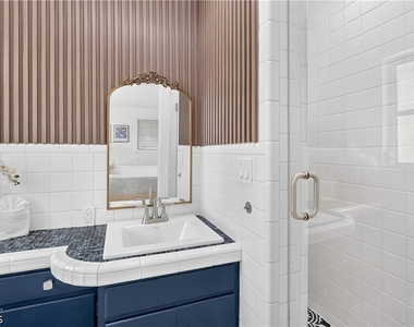 1331 Almeria Avenue - Photo Thumbnail 32