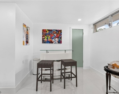 1331 Almeria Avenue - Photo Thumbnail 46