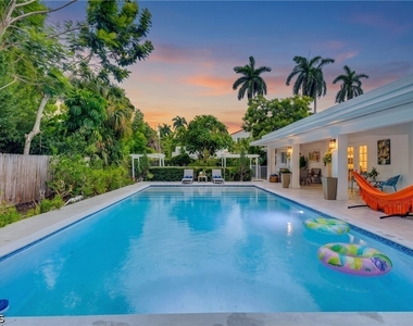 1331 Almeria Avenue - Photo Thumbnail 39