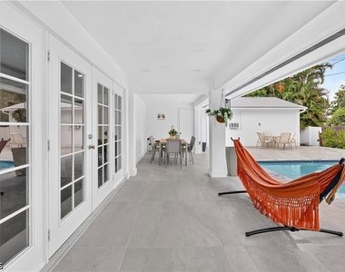 1331 Almeria Avenue - Photo Thumbnail 42