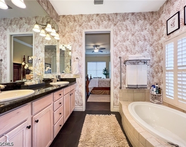 3290 Shady Bend Way - Photo Thumbnail 10
