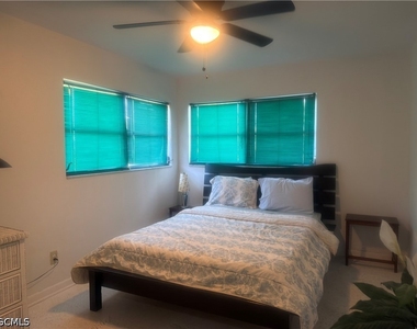 4914 Sw 2nd Place - Photo Thumbnail 6