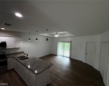 1104 Ichabod Avenue S - Photo Thumbnail 4