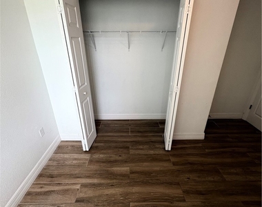1104 Ichabod Avenue S - Photo Thumbnail 12