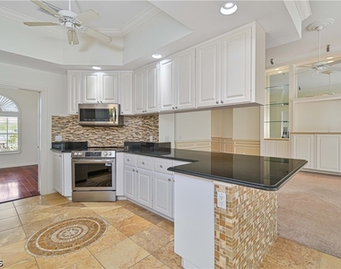7804 Orvieto Court - Photo Thumbnail 15