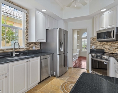 7804 Orvieto Court - Photo Thumbnail 16