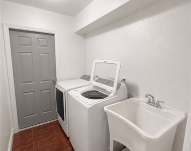 1115 Anza Avenue - Photo Thumbnail 9