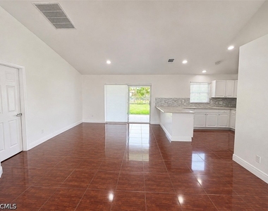 1115 Anza Avenue - Photo Thumbnail 2