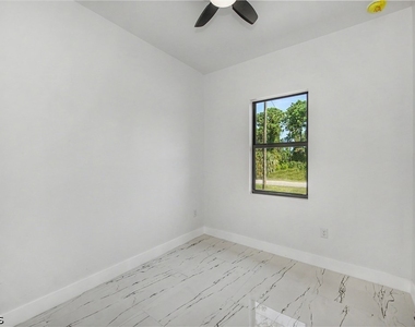 3123 69th Street W - Photo Thumbnail 27
