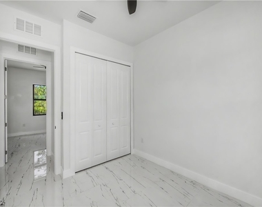 3123 69th Street W - Photo Thumbnail 28