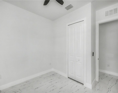 3123 69th Street W - Photo Thumbnail 32