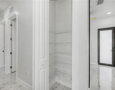 3123 69th Street W - Photo Thumbnail 18