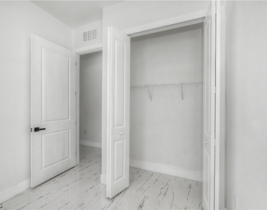 3123 69th Street W - Photo Thumbnail 22