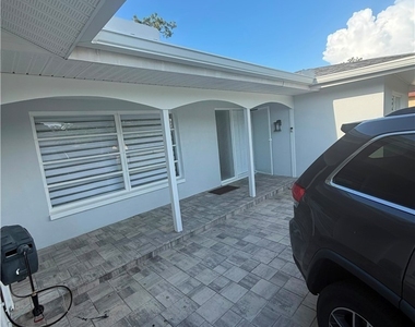 2267 Aldridge Avenue - Photo Thumbnail 13