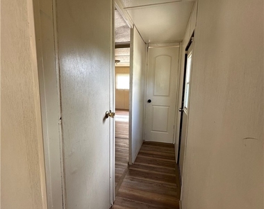 2268 Carlisle Lane - Photo Thumbnail 14