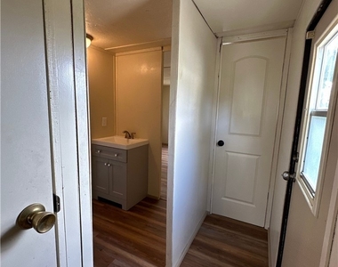 2268 Carlisle Lane - Photo Thumbnail 13