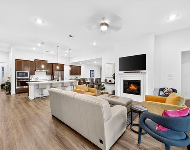 9407 Sweet Palm Street - Photo Thumbnail 7