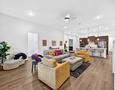 9407 Sweet Palm Street - Photo Thumbnail 6