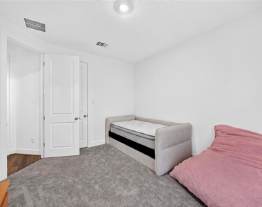 9407 Sweet Palm Street - Photo Thumbnail 35