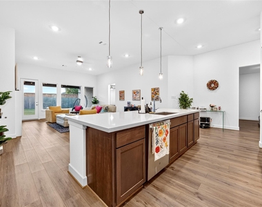 9407 Sweet Palm Street - Photo Thumbnail 13