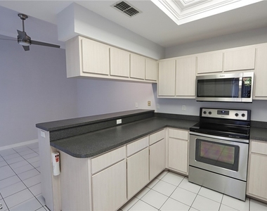 5510 Sw 4th Place - Photo Thumbnail 8