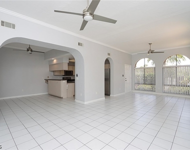 5510 Sw 4th Place - Photo Thumbnail 5