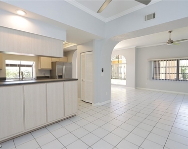 5510 Sw 4th Place - Photo Thumbnail 6