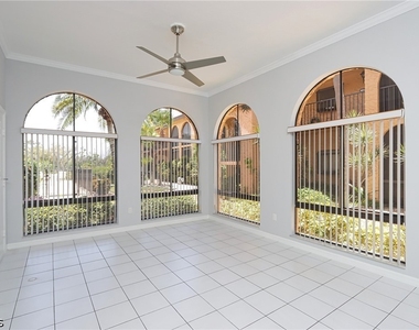 5510 Sw 4th Place - Photo Thumbnail 2