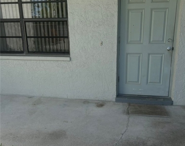 919 Se 8 Terrace - Photo Thumbnail 1