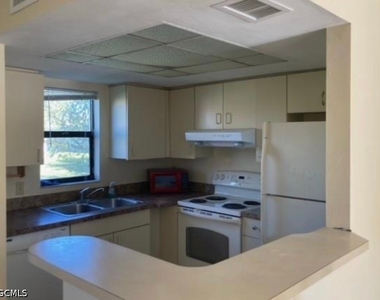 919 Se 8 Terrace - Photo Thumbnail 11
