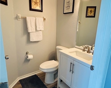 1915 Milstead Avenue - Photo Thumbnail 24